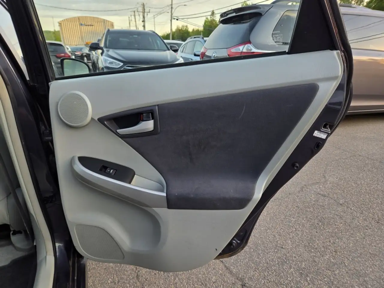 Toyota Prius снимка Toyota Prius