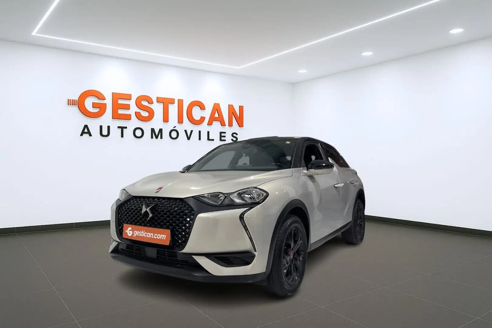 DS Automobiles DS 3 PureTech 96kW (130CV) PERFORMANCE LINE+ Gris - 1