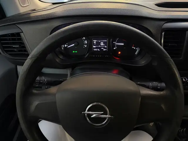Opel Vivaro view 7