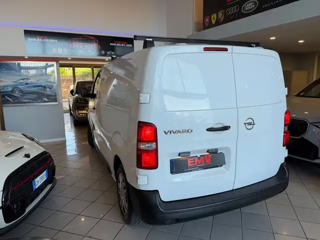 Opel Vivaro view 10
