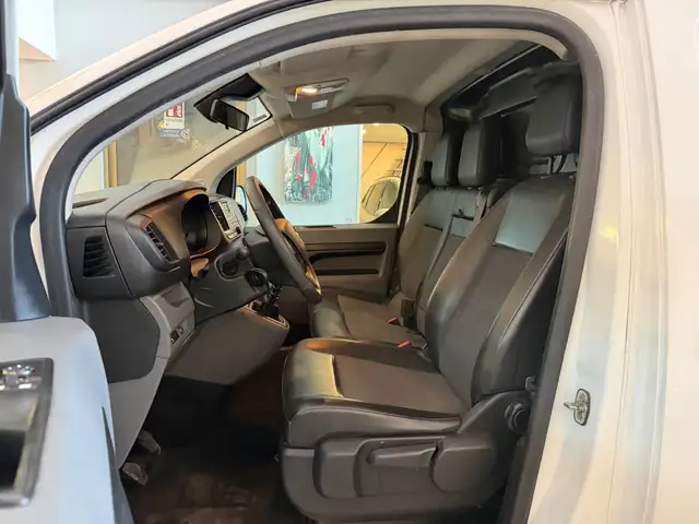 Opel Vivaro view 9
