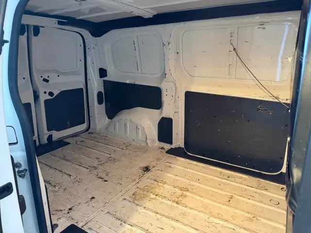 Opel Vivaro view 5
