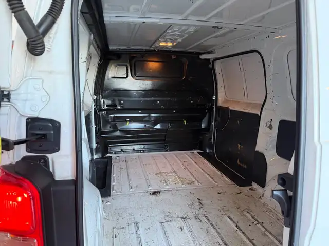 Opel Vivaro view 6