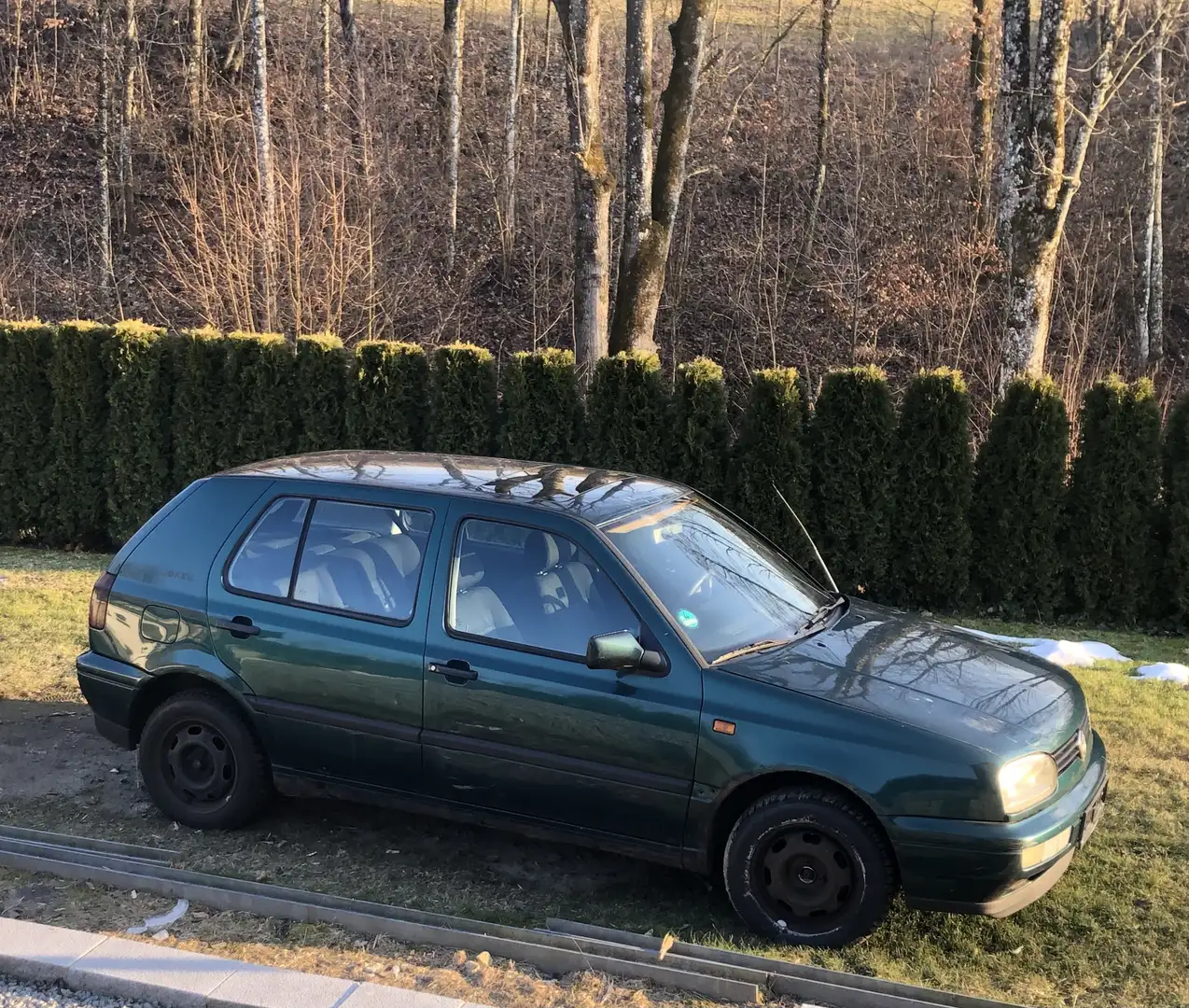 Volkswagen Golf Golf 1.6 Joker, 2 neue Reifen, TÜV, Schiebedach Green - 1