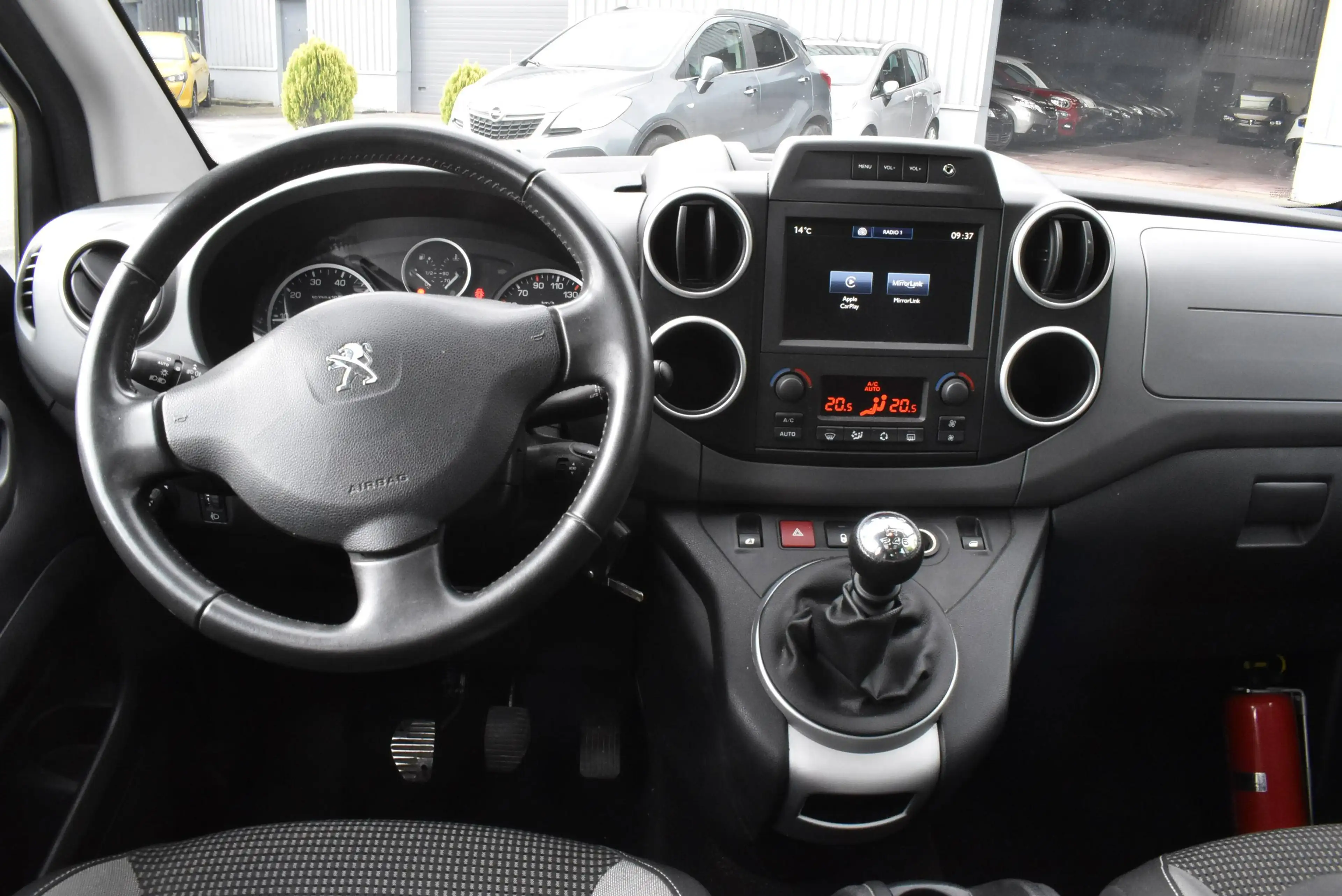Peugeot Partner Tepee Outdoor 1.6 BlueHDi Airco/GPS/CarPlay/Pano — photo 7