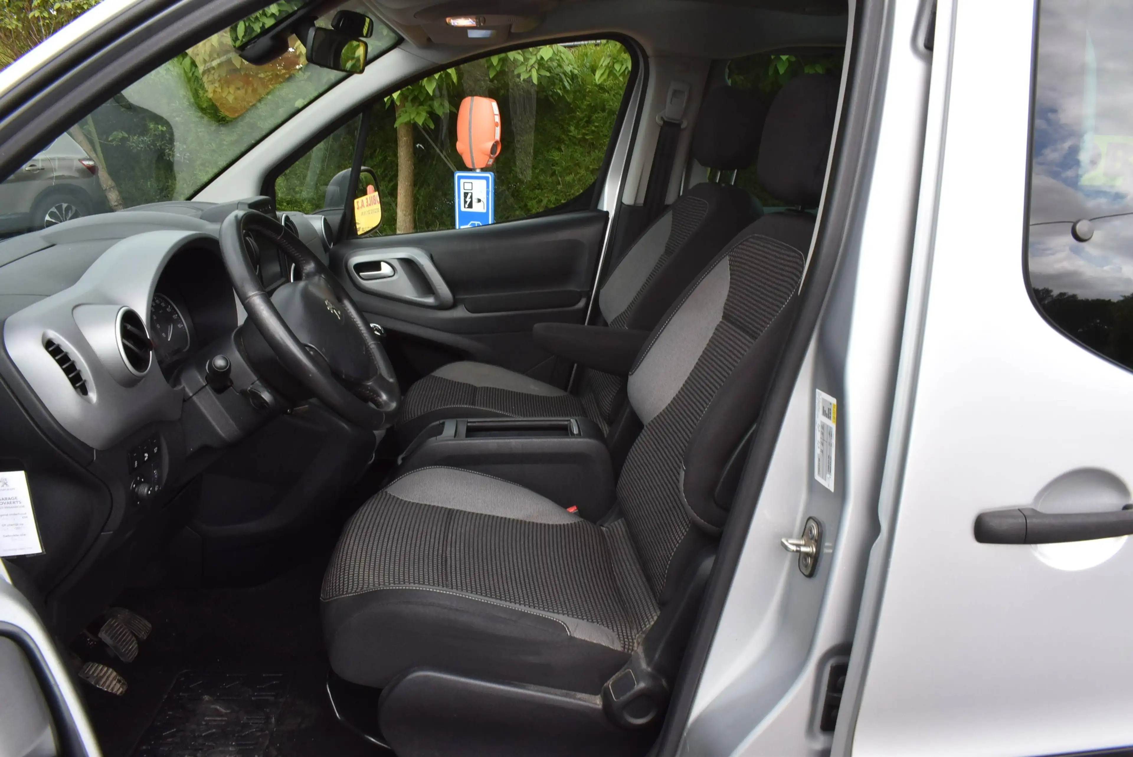 Peugeot Partner Tepee Outdoor 1.6 BlueHDi Airco/GPS/CarPlay/Pano — photo 6