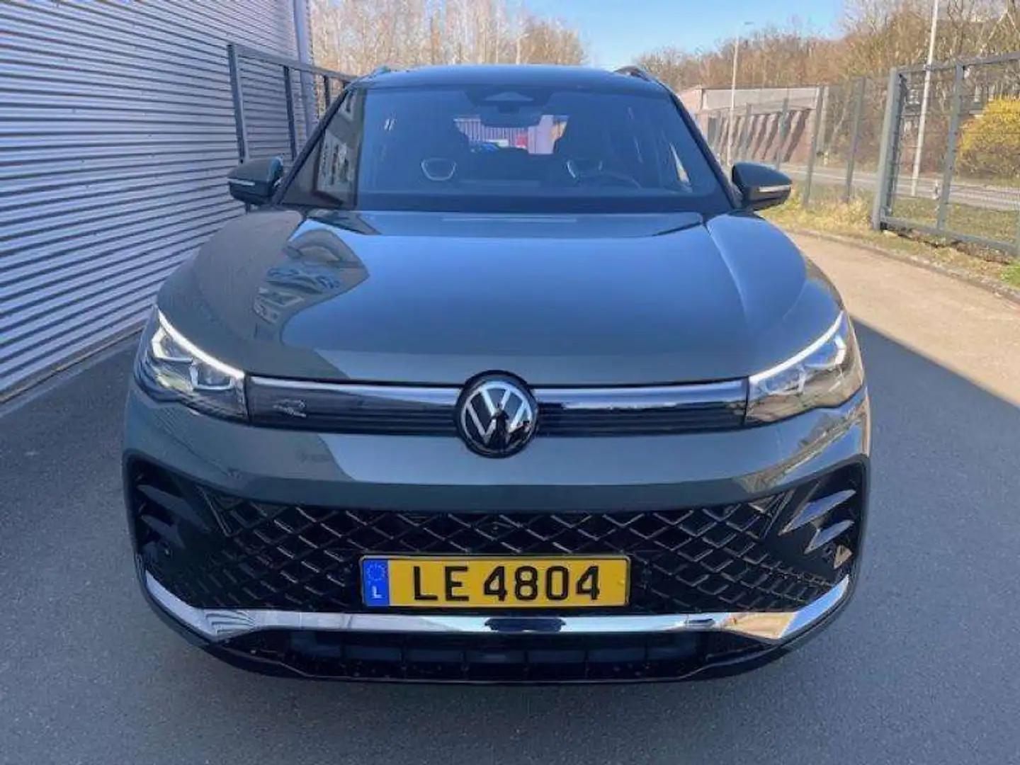 Volkswagen Tiguan R-Line Vert - 2