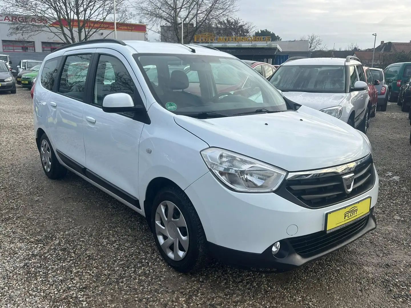 Dacia Lodgy Laureate 1.6*1.HD*SitzH*Navi* TÜV Neu Weiß - 2