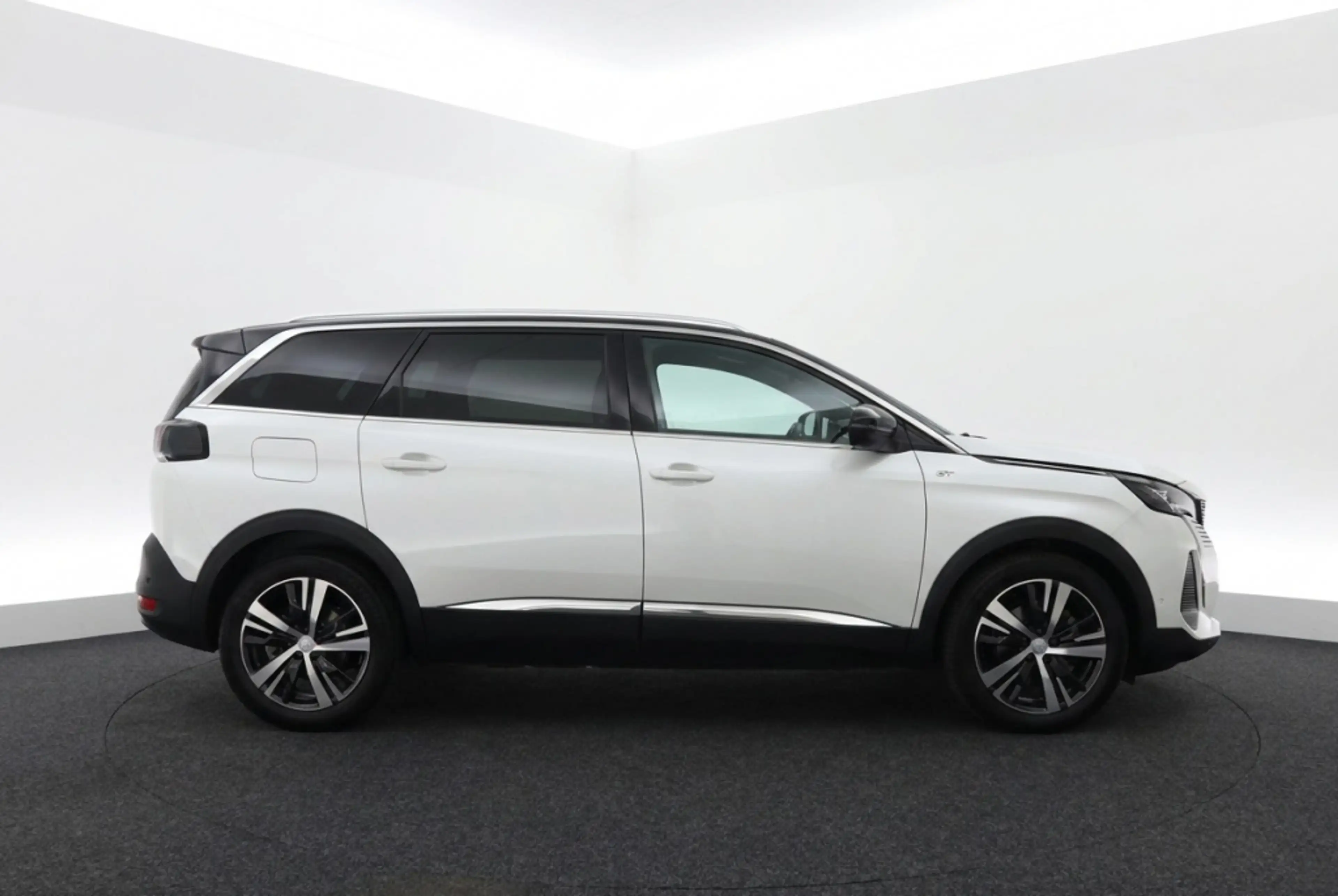 Peugeot 5008 1.2 Hybrid 145 GT 7 persoons | Massagestoelen | Me — photo 2