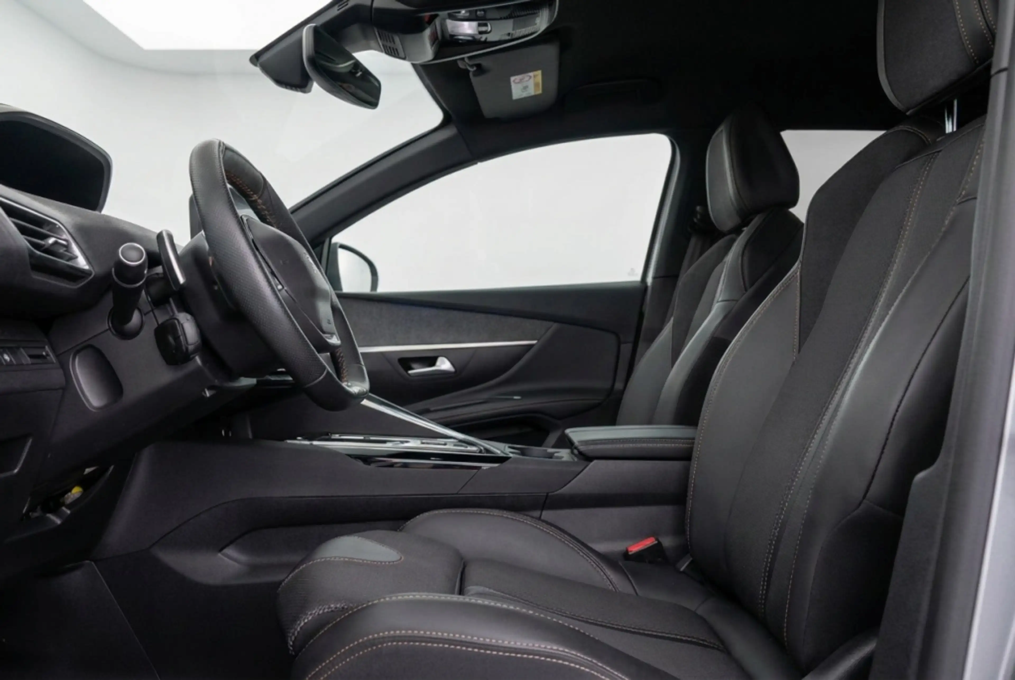 Peugeot 5008 1.2 Hybrid 145 GT 7 persoons | Massagestoelen | Me — photo 11