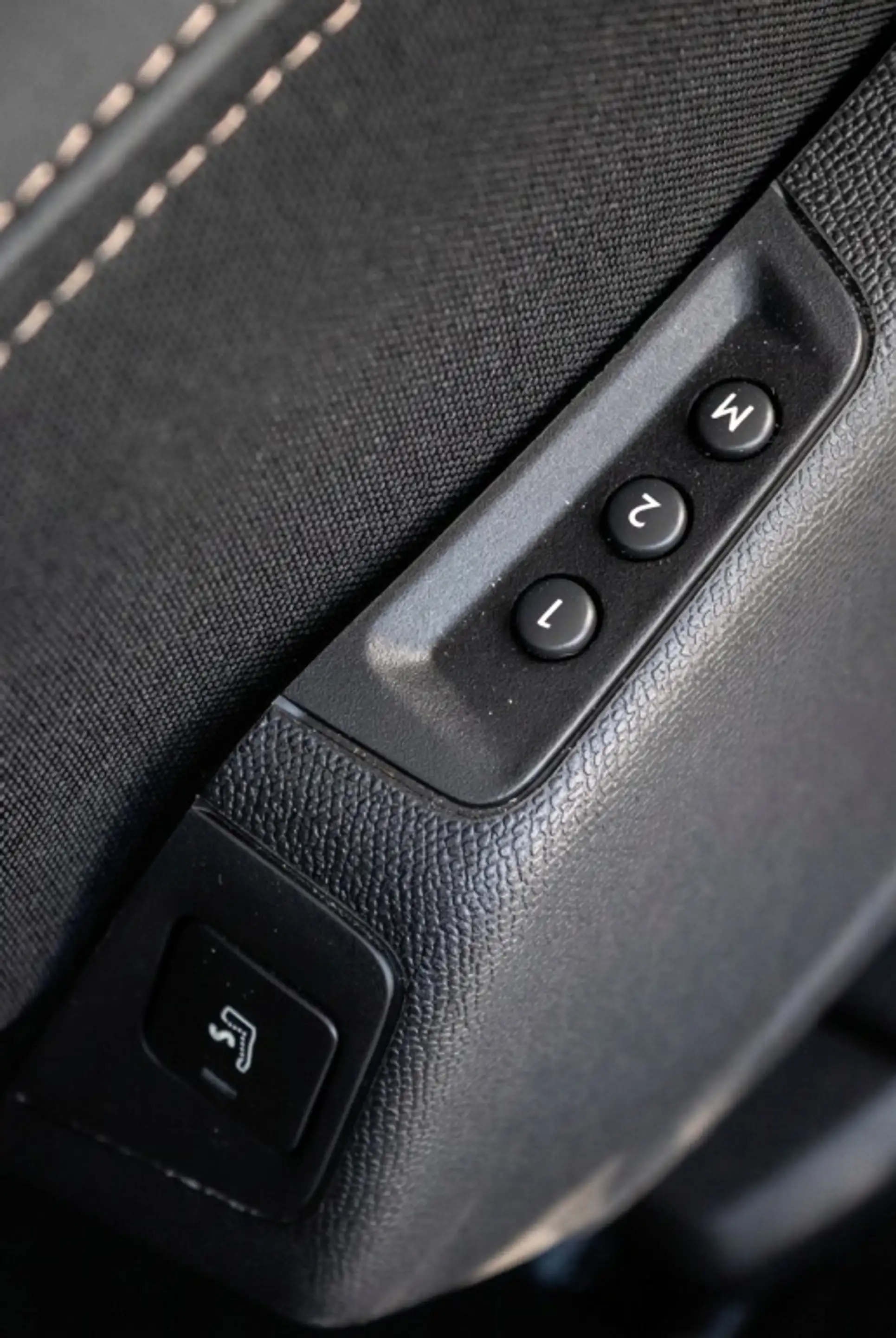 Peugeot 5008 1.2 Hybrid 145 GT 7 persoons | Massagestoelen | Me — photo 27