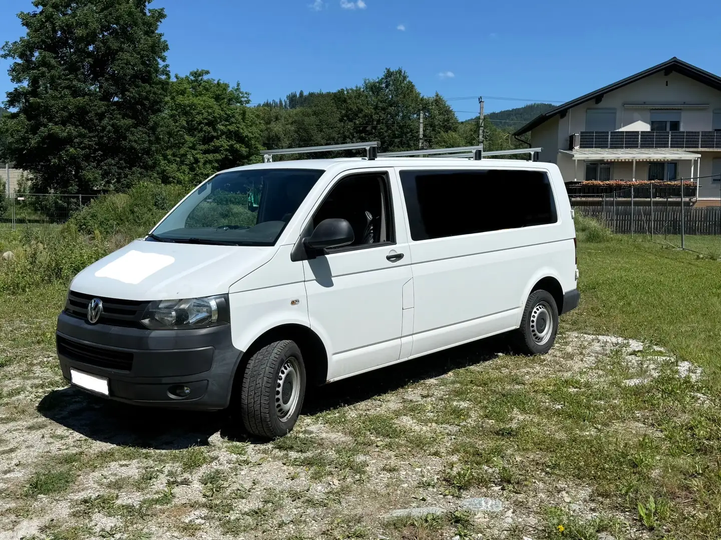 Volkswagen T5 Transporter Fahrgestell LR 2,0 TDI D-PF Weiß - 1