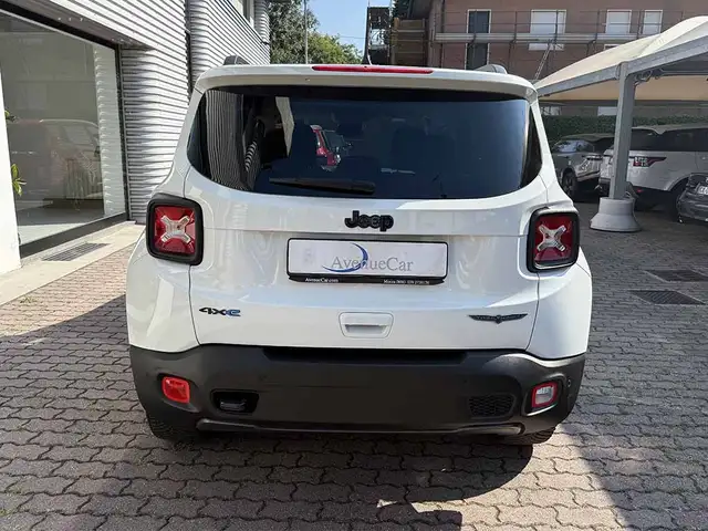 Jeep Renegade view 6