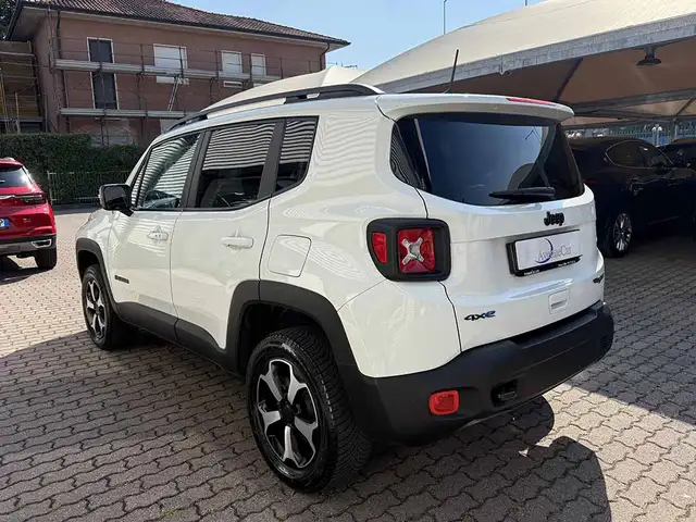 Jeep Renegade view 7