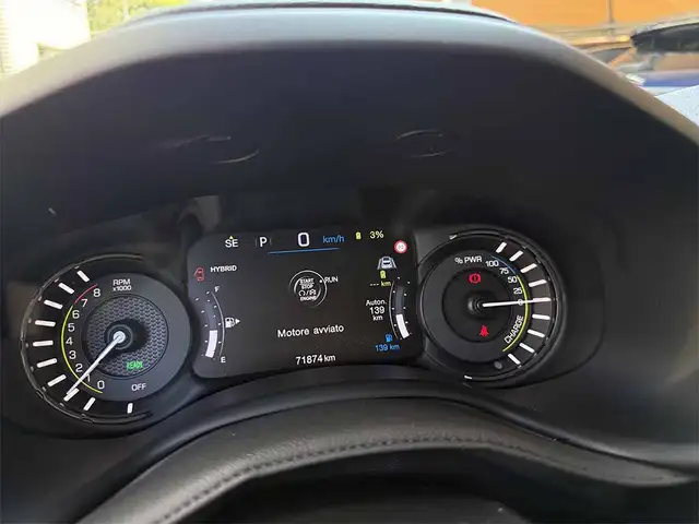 Jeep Renegade view 12