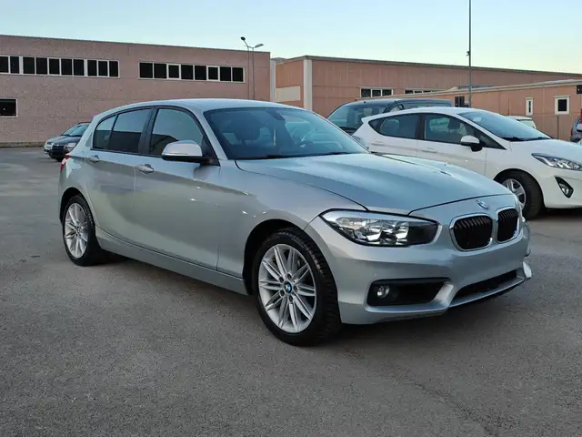 BMW 118 118d Business 5p