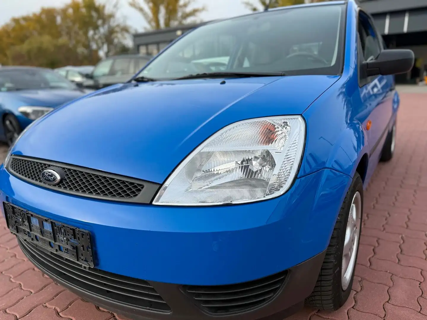 Ford Fiesta 1,2 Ambiente*1-Hand (1947)*TÜV NEU Bleu - 2
