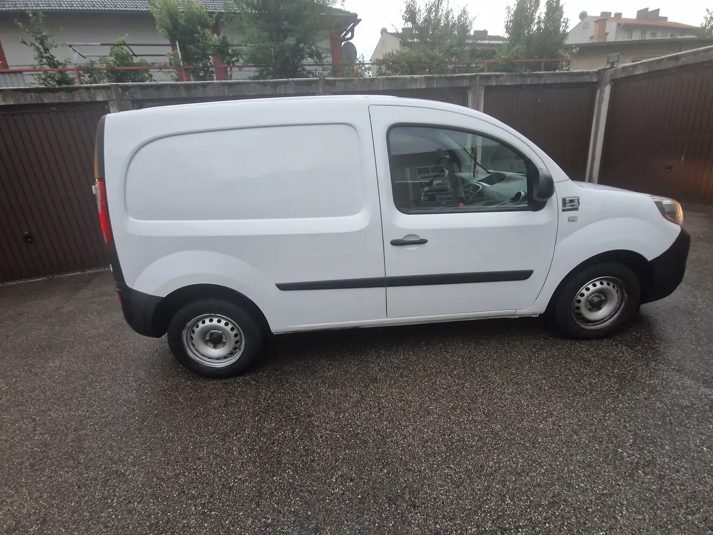 Renault Kangoo Express Medium Access Energy dCi 80 L1 Schwarz - 2