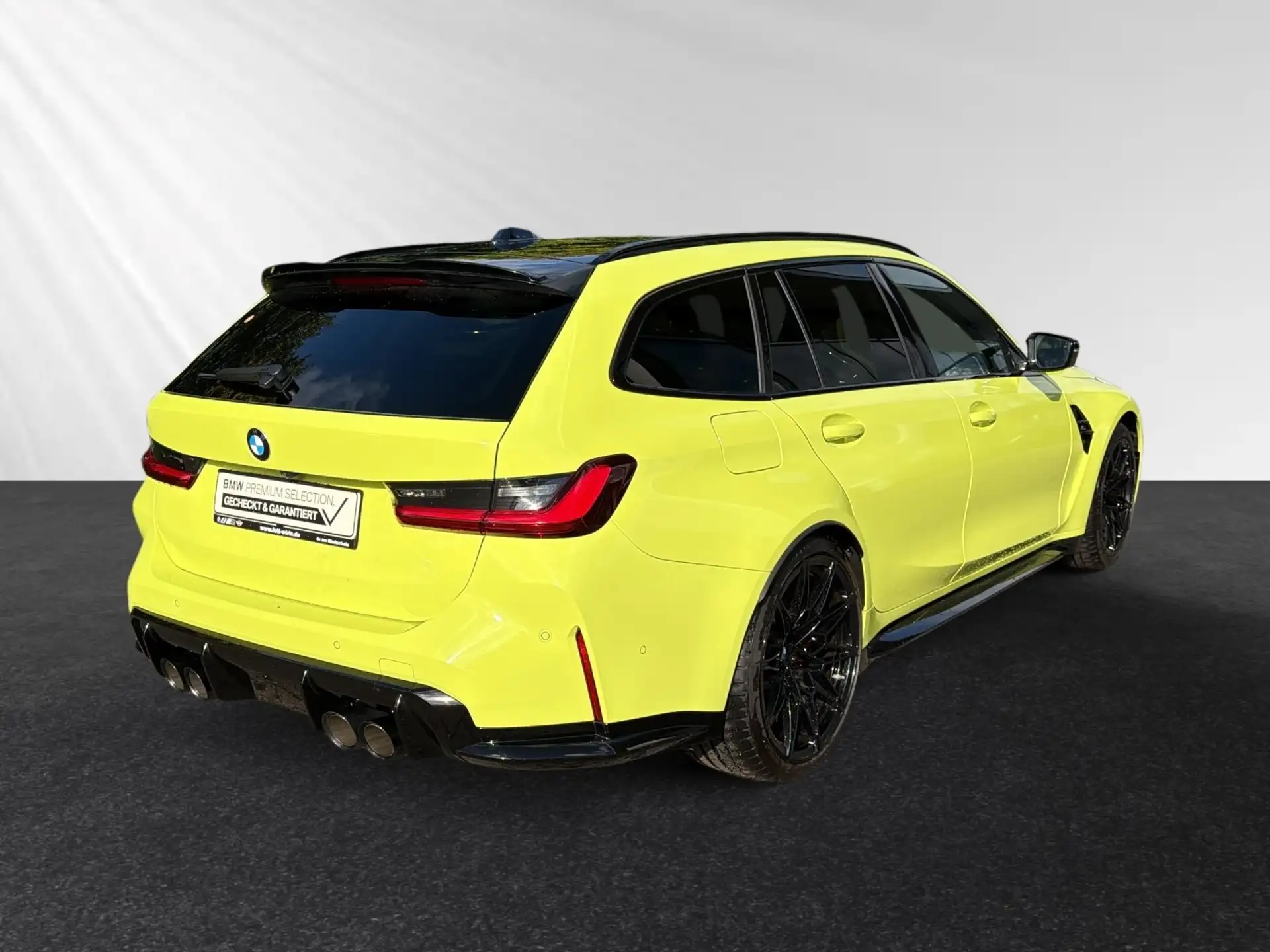 BMW M3 Touring 2025 노랑 사진 3