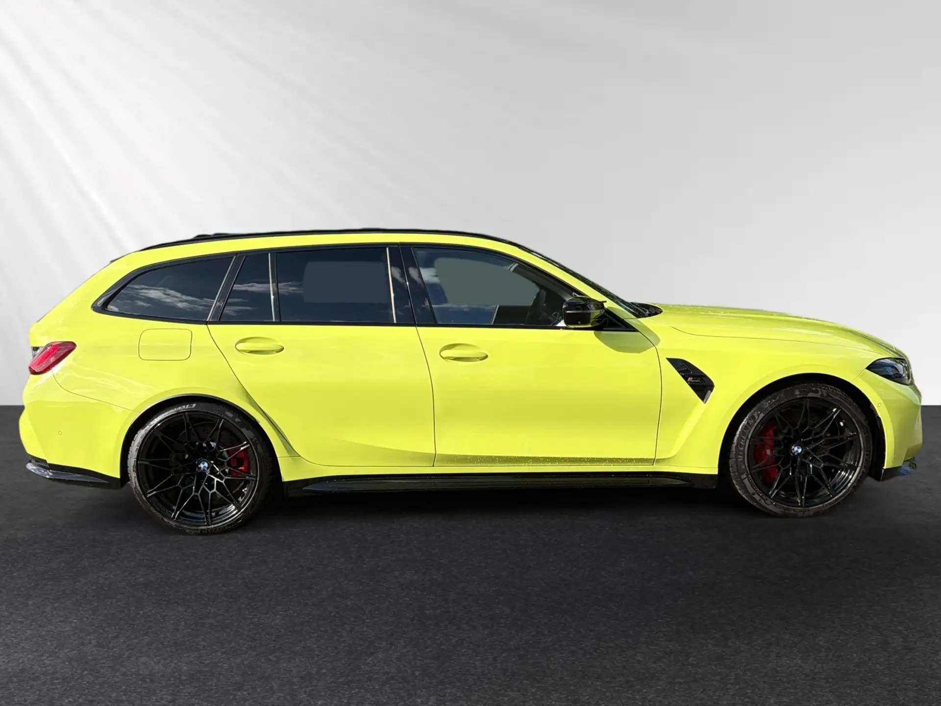 BMW M3 Touring 2025 노랑 사진 2