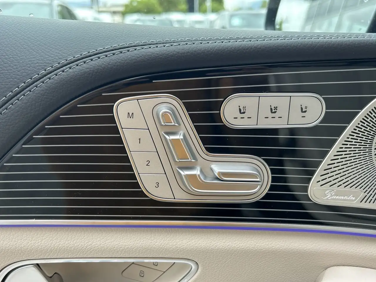 Mercedes-Benz GLE снимка Mercedes-Benz GLE