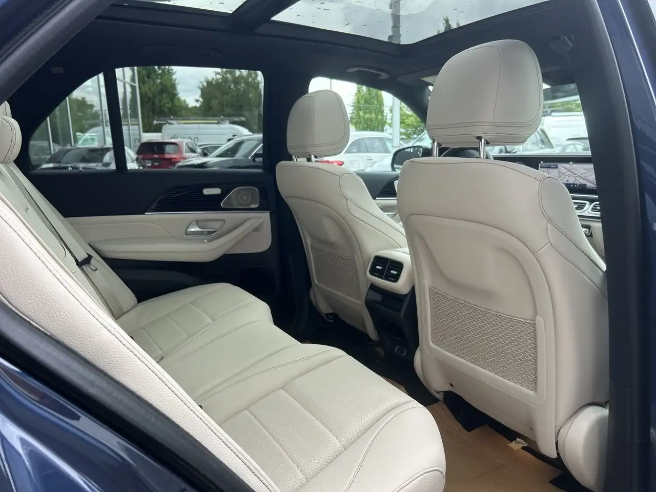 Mercedes-Benz GLE снимка Mercedes-Benz GLE