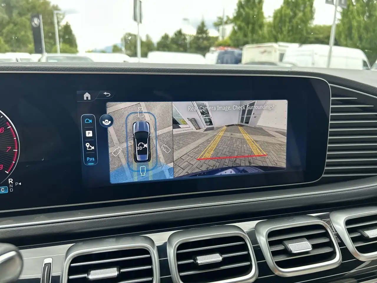 Mercedes-Benz GLE снимка Mercedes-Benz GLE