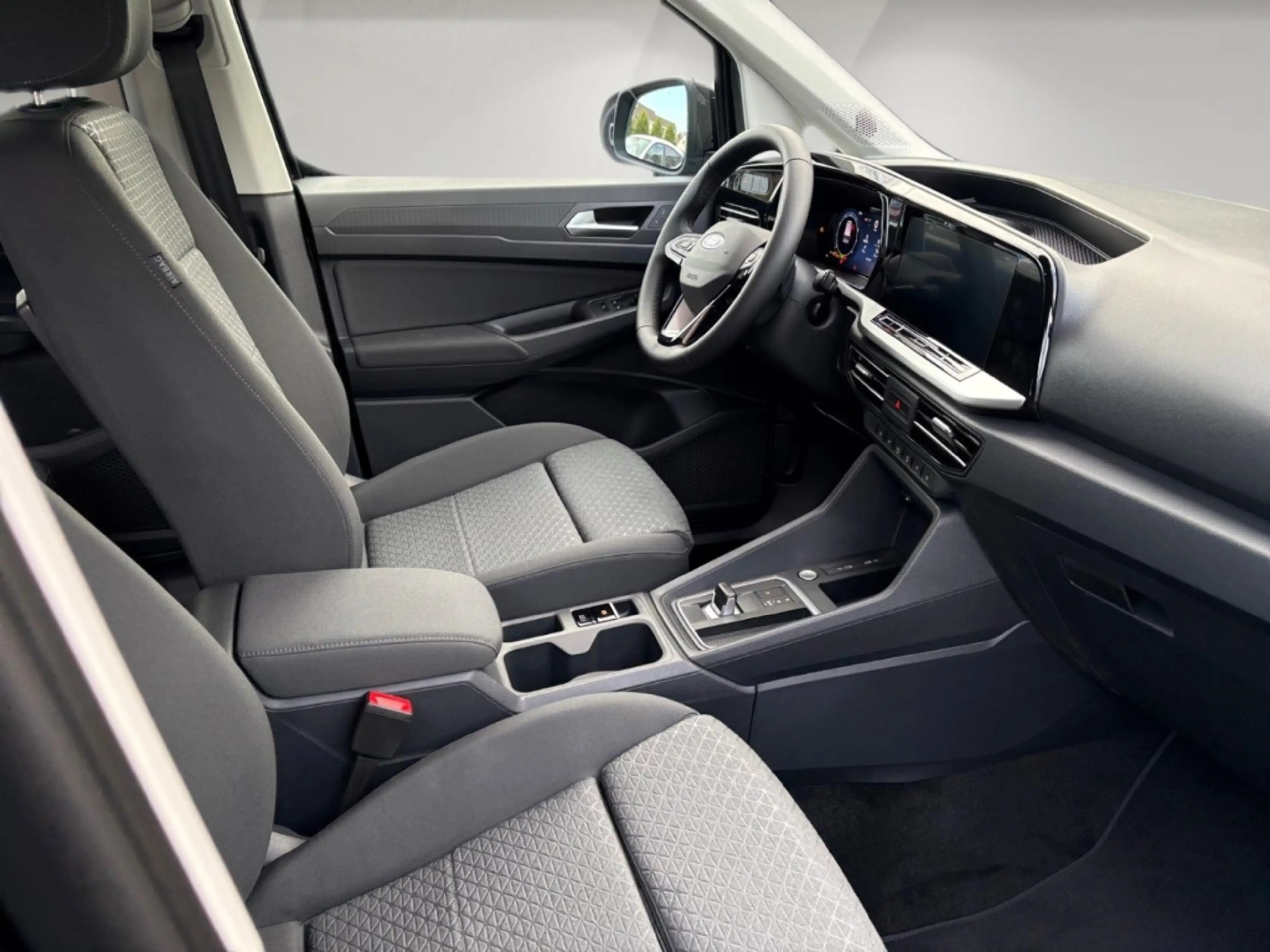 Ford Grand Tourneo Titanium 1,5l EcoBoost AT AHK Navi Digitales Cockp — photo 15