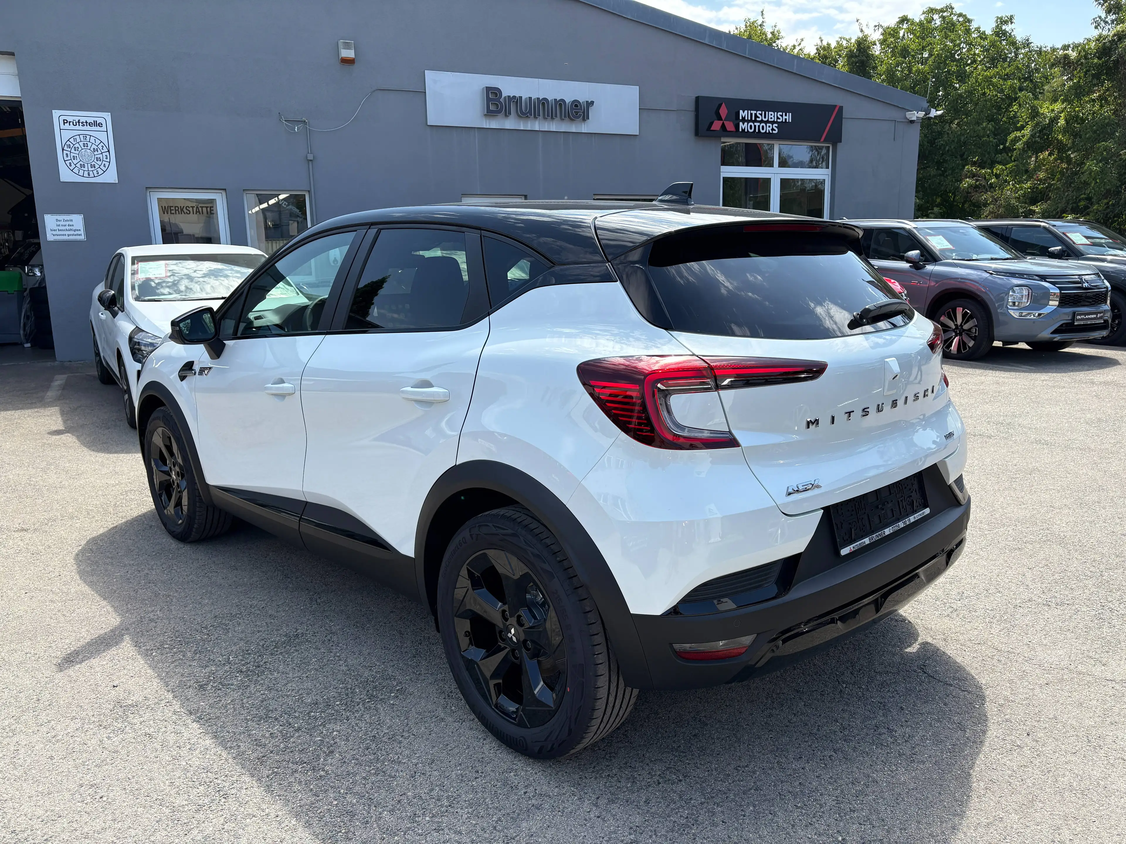 Mitsubishi ASX 1,8 HEV BlackEdition Aut./incl. Winterräder — photo 5