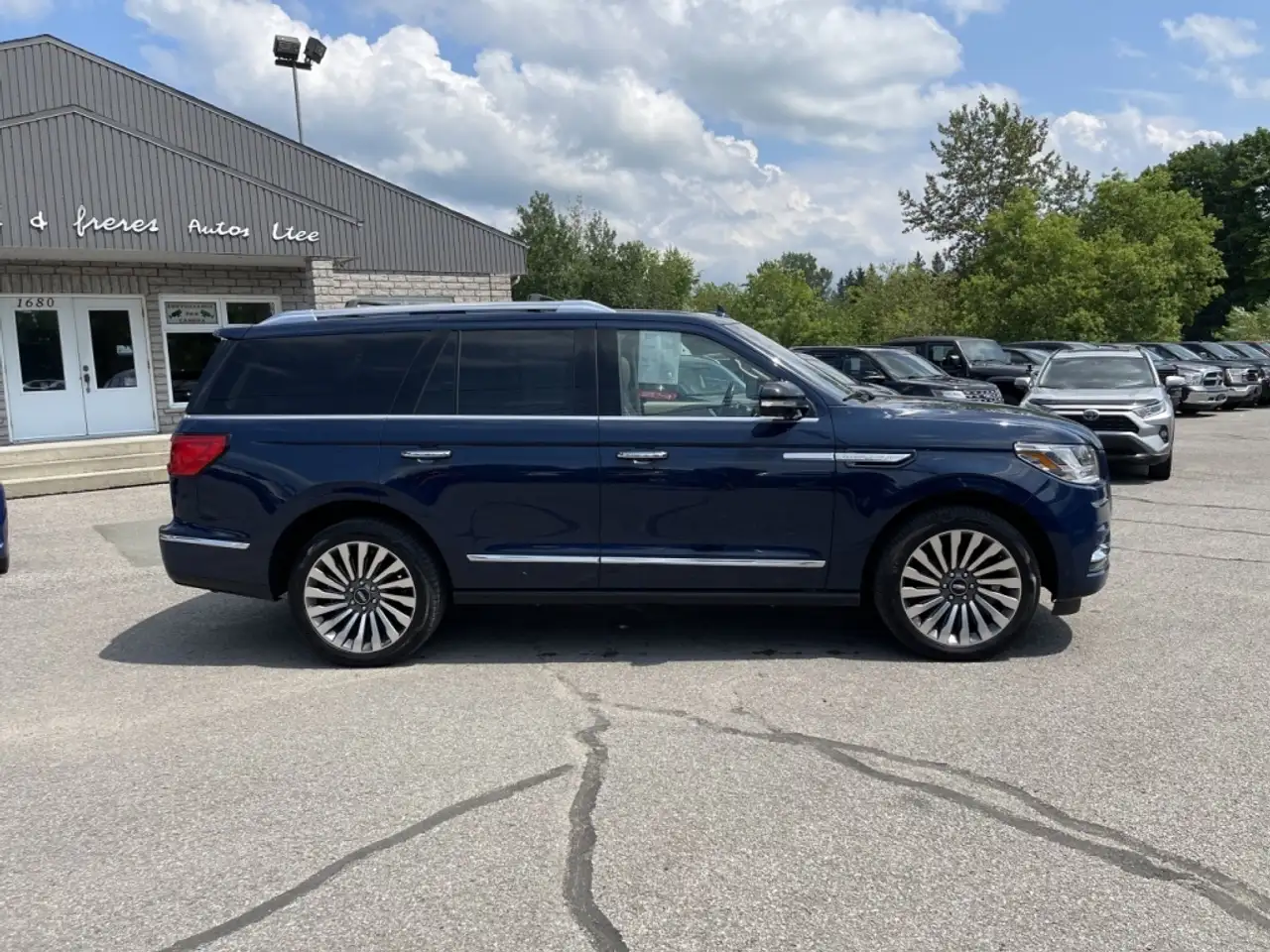 Lincoln Navigator снимка Lincoln Navigator