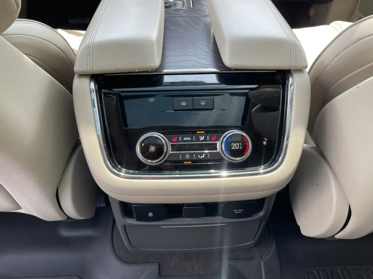 Lincoln Navigator снимка Lincoln Navigator