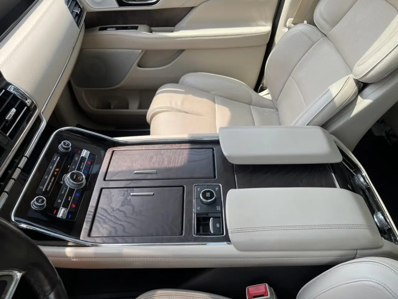 Lincoln Navigator снимка Lincoln Navigator