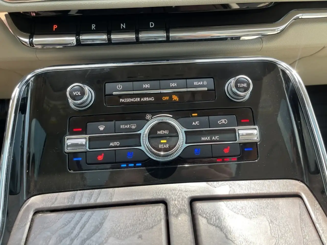 Lincoln Navigator снимка Lincoln Navigator