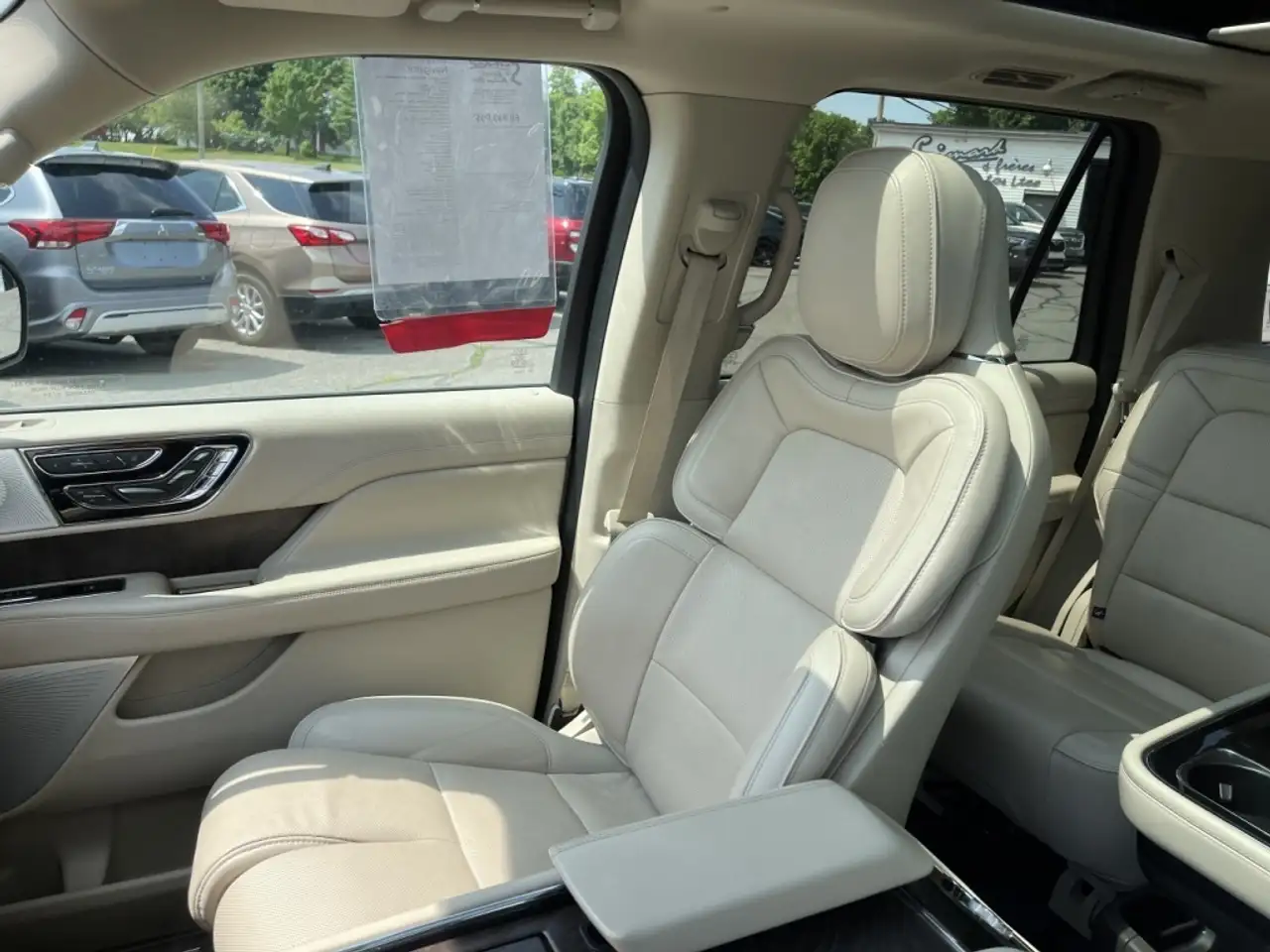 Lincoln Navigator снимка Lincoln Navigator