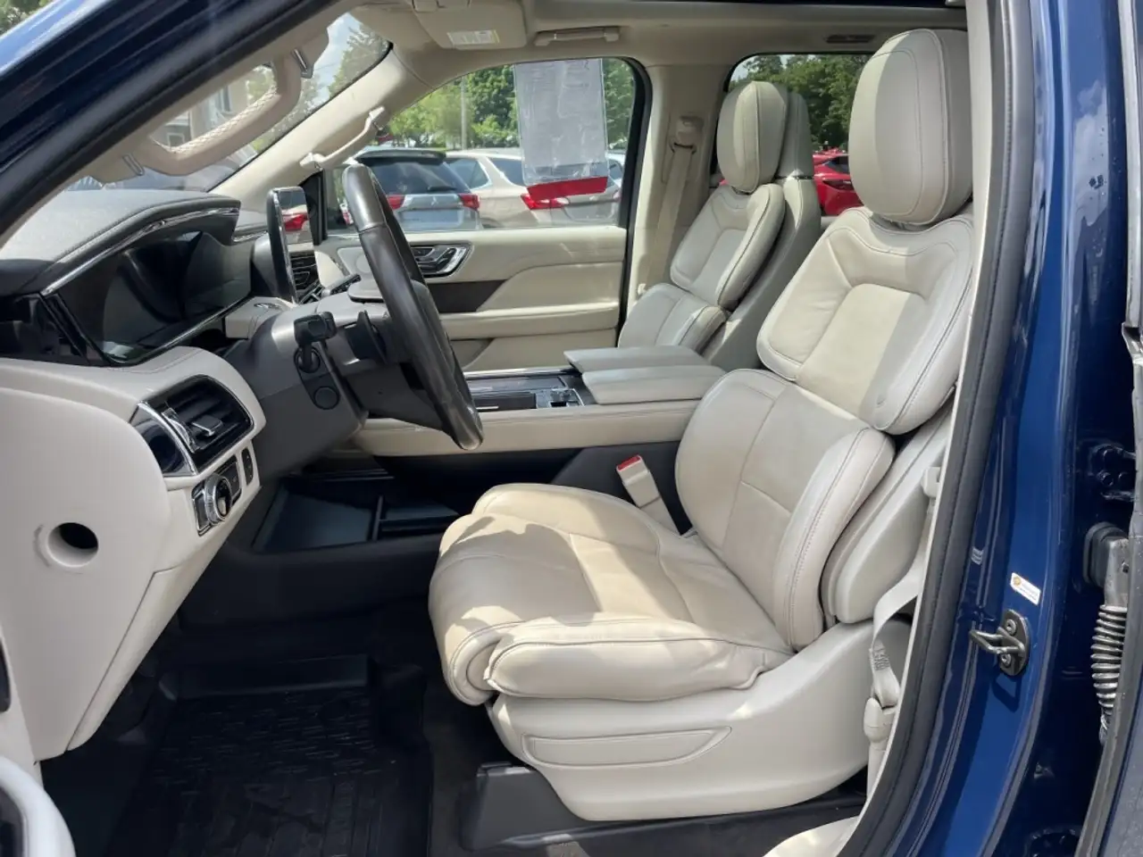 Lincoln Navigator снимка Lincoln Navigator