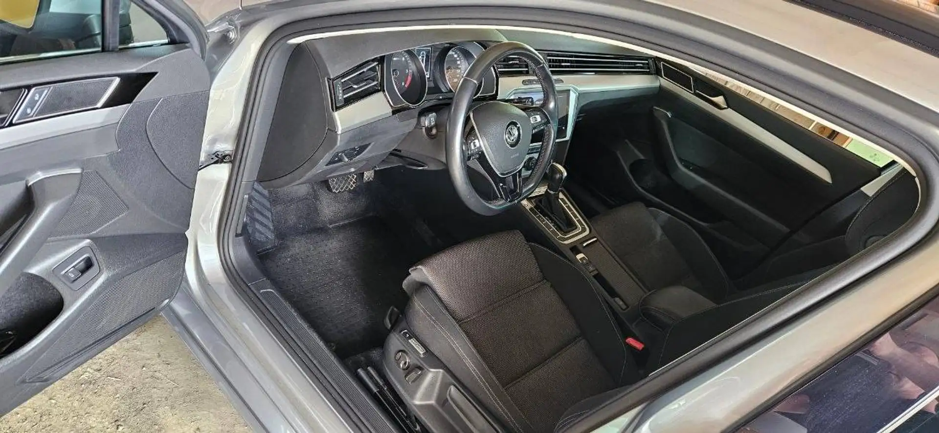 Volkswagen Passat Variant Passat Variant SCR Comfortline TDI 4Motion DSG Comfortline Silber - 2