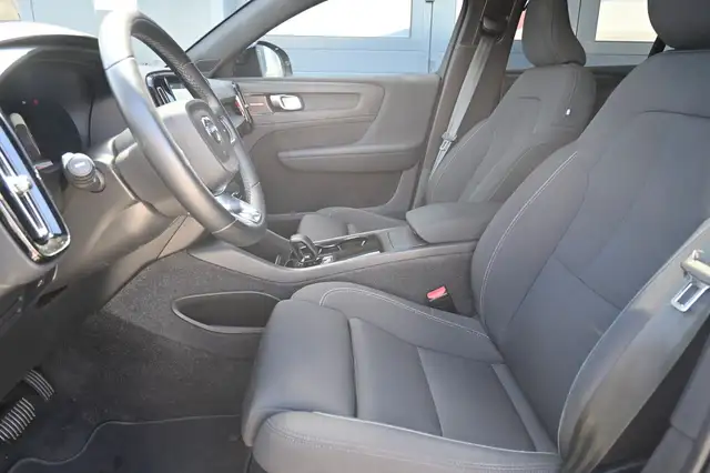 Volvo C40 view 12