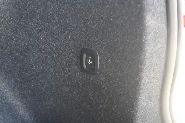 Volvo C40 view 8