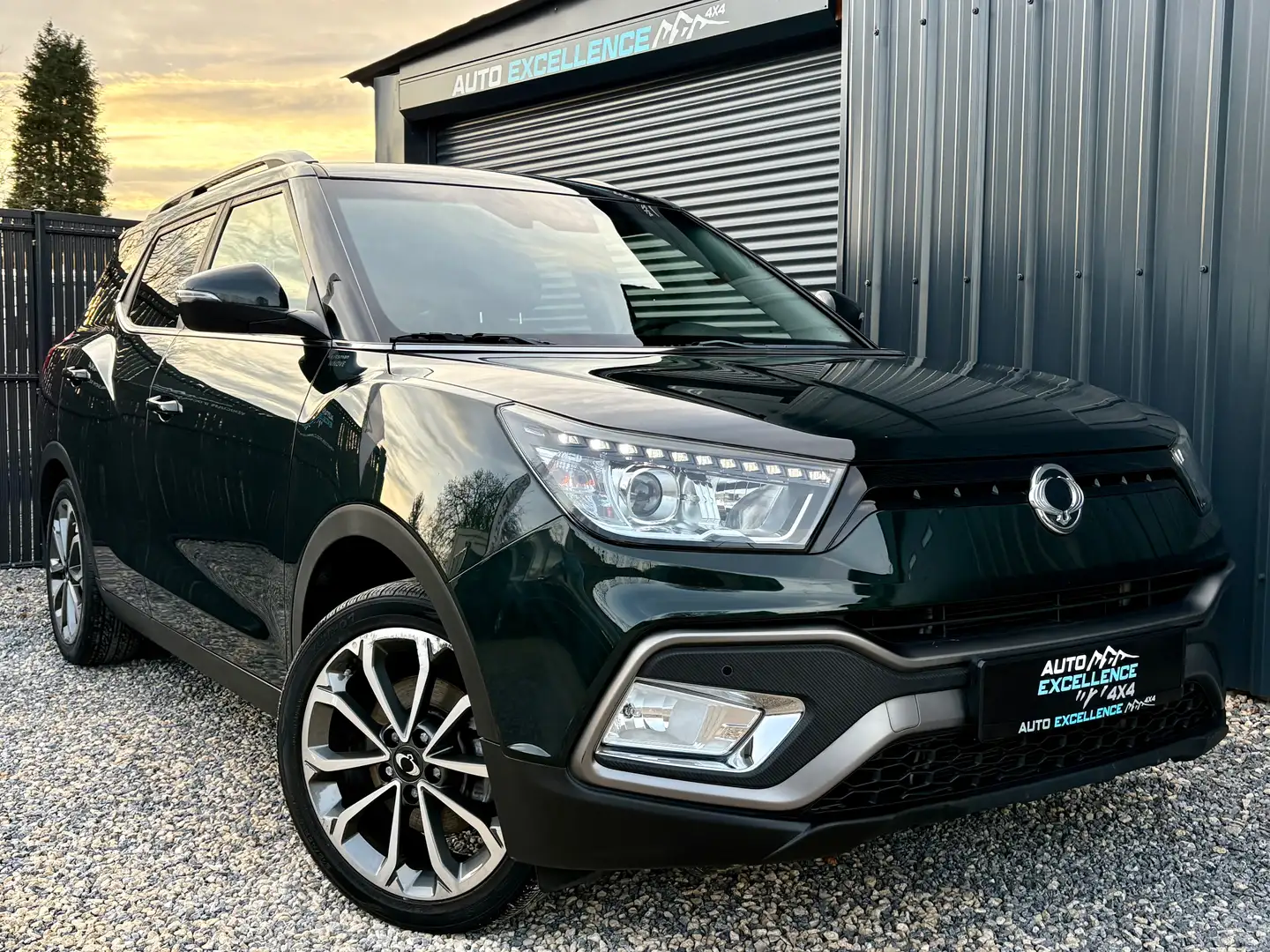 SsangYong XLV 1.6i e-XGi 2WD/ GPS/ Caméra/ 1er main Grün - 1