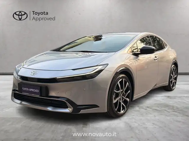 Toyota Prius Plug-in Hybrid Lounge
