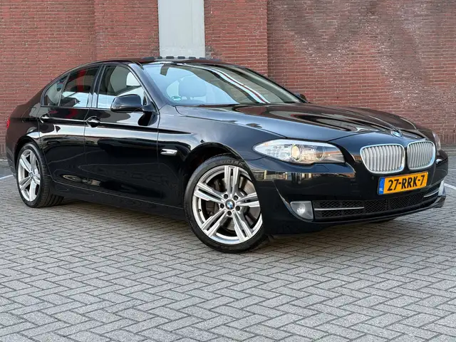 BMW 550 5-serie 550i High Executive|AUT|PANNO|V8|409PK|GOE