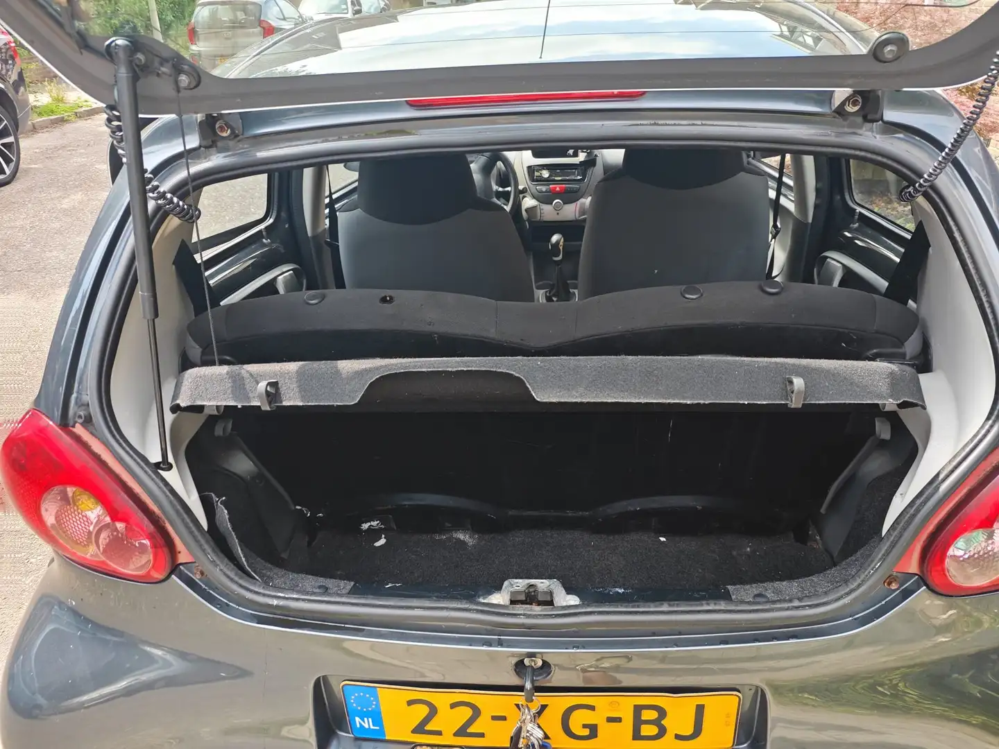 Toyota Aygo Aygo 1.0-12V Grijs - 1