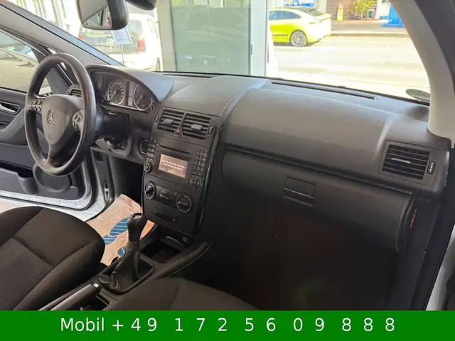 Mercedes-Benz A view 12