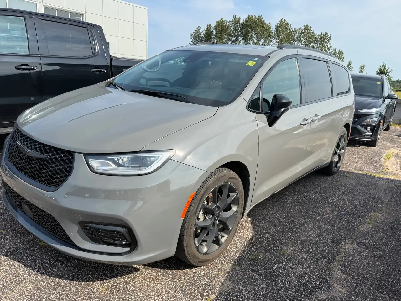 2025 Chrysler Pacifica