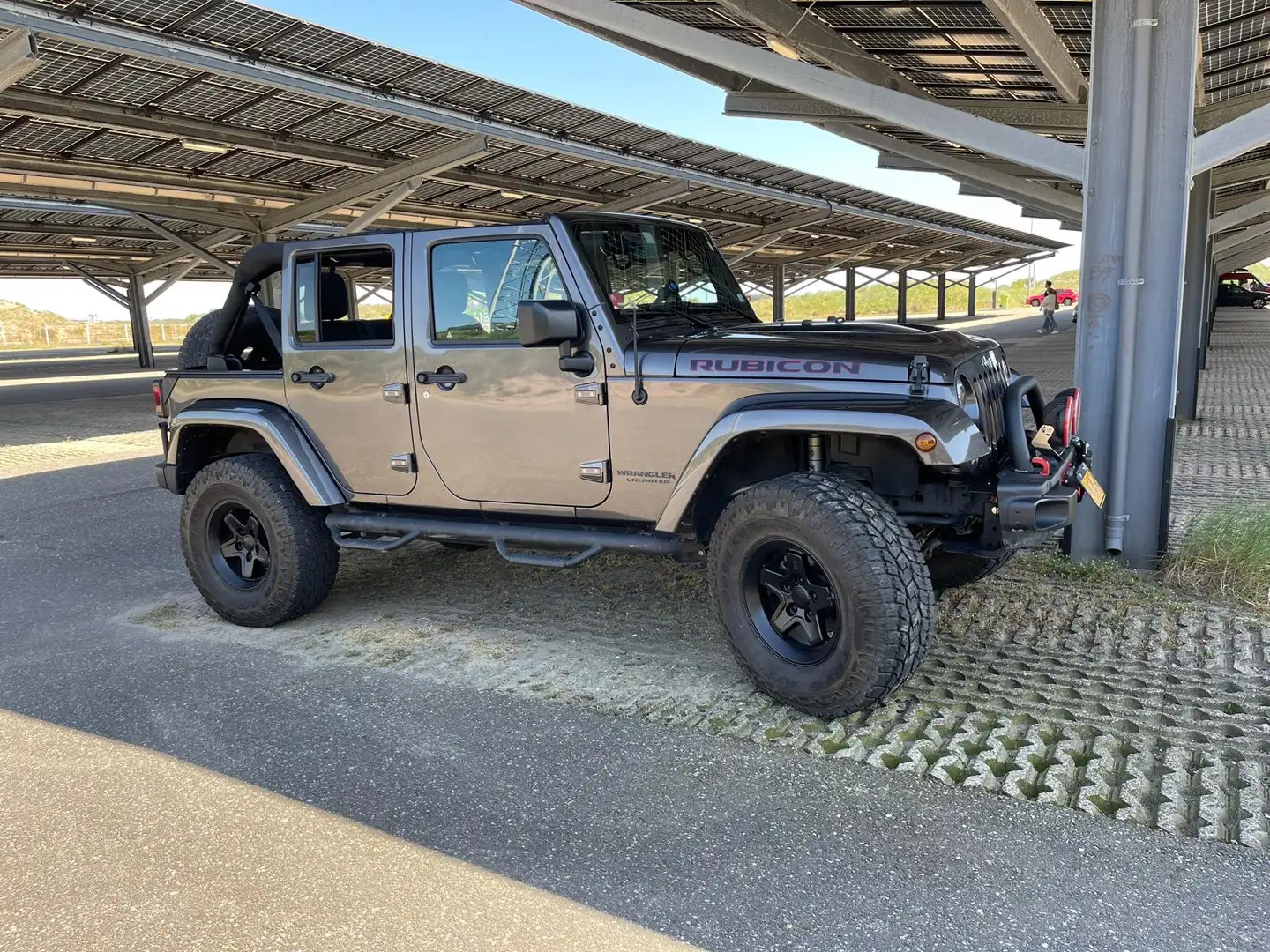 Jeep Wrangler Uimited Rubicon 3.6 v6 met daktent, roofrack etc. Grijs - 2