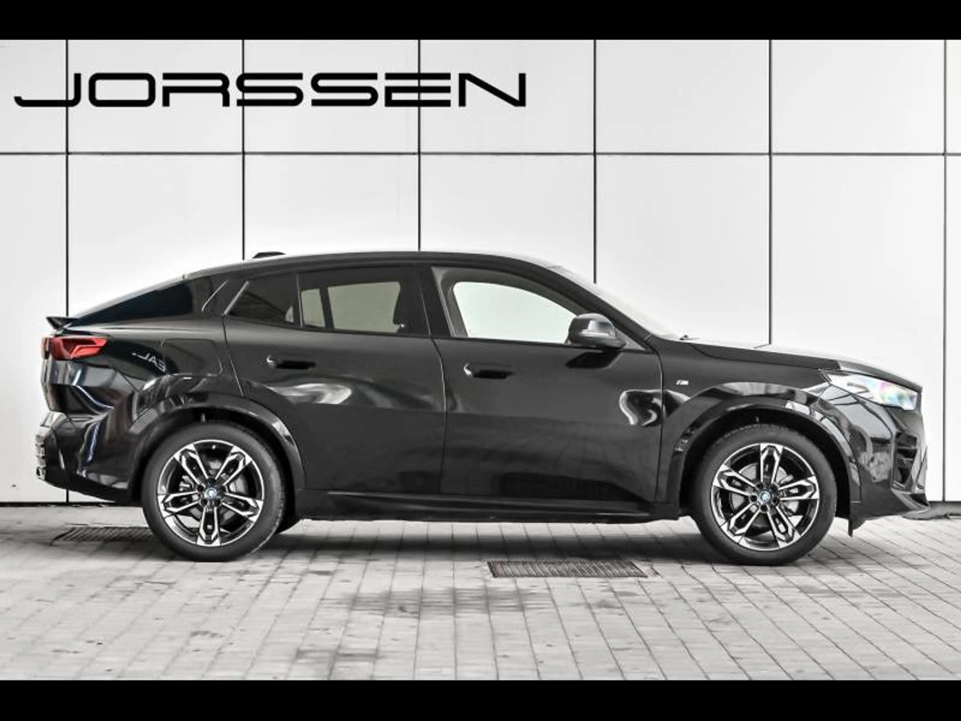 BMW iX2 M Sportpakket — photo 3