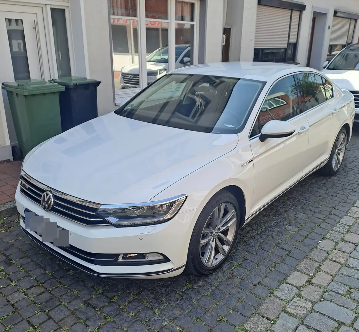 Volkswagen Passat Volkswagen Passat Lim. 2.0 TDI Highline, DSG, 4MOT Weiß - 1