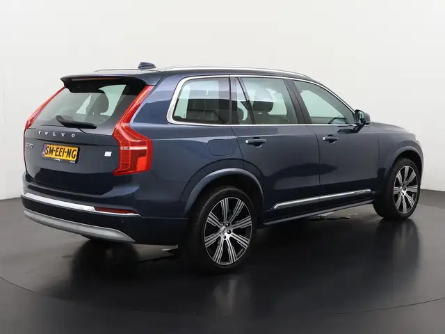 Volvo XC90 view 4