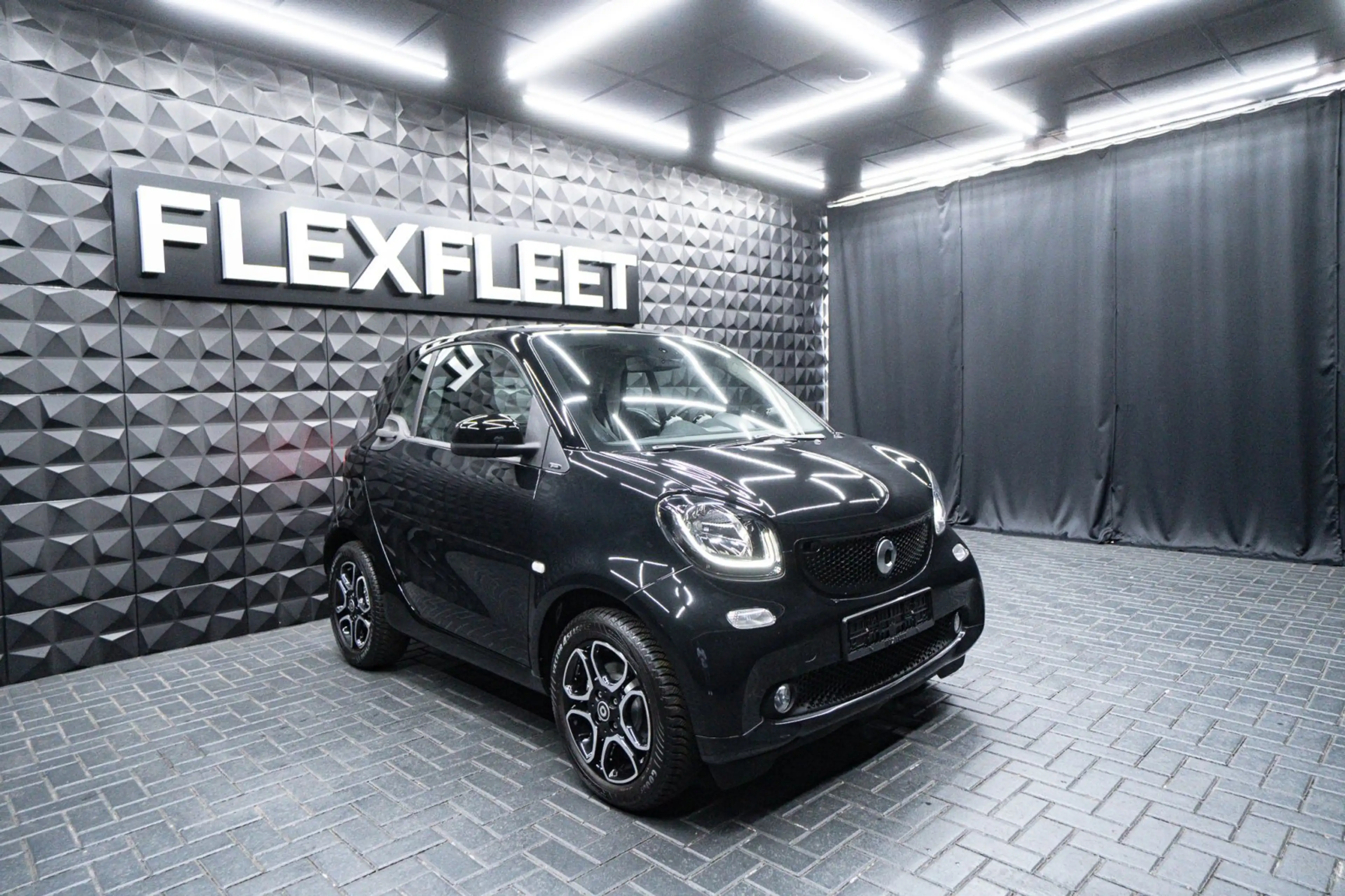 smart forTwo turbo Coupe Leder Pano LED  prime — photo 2