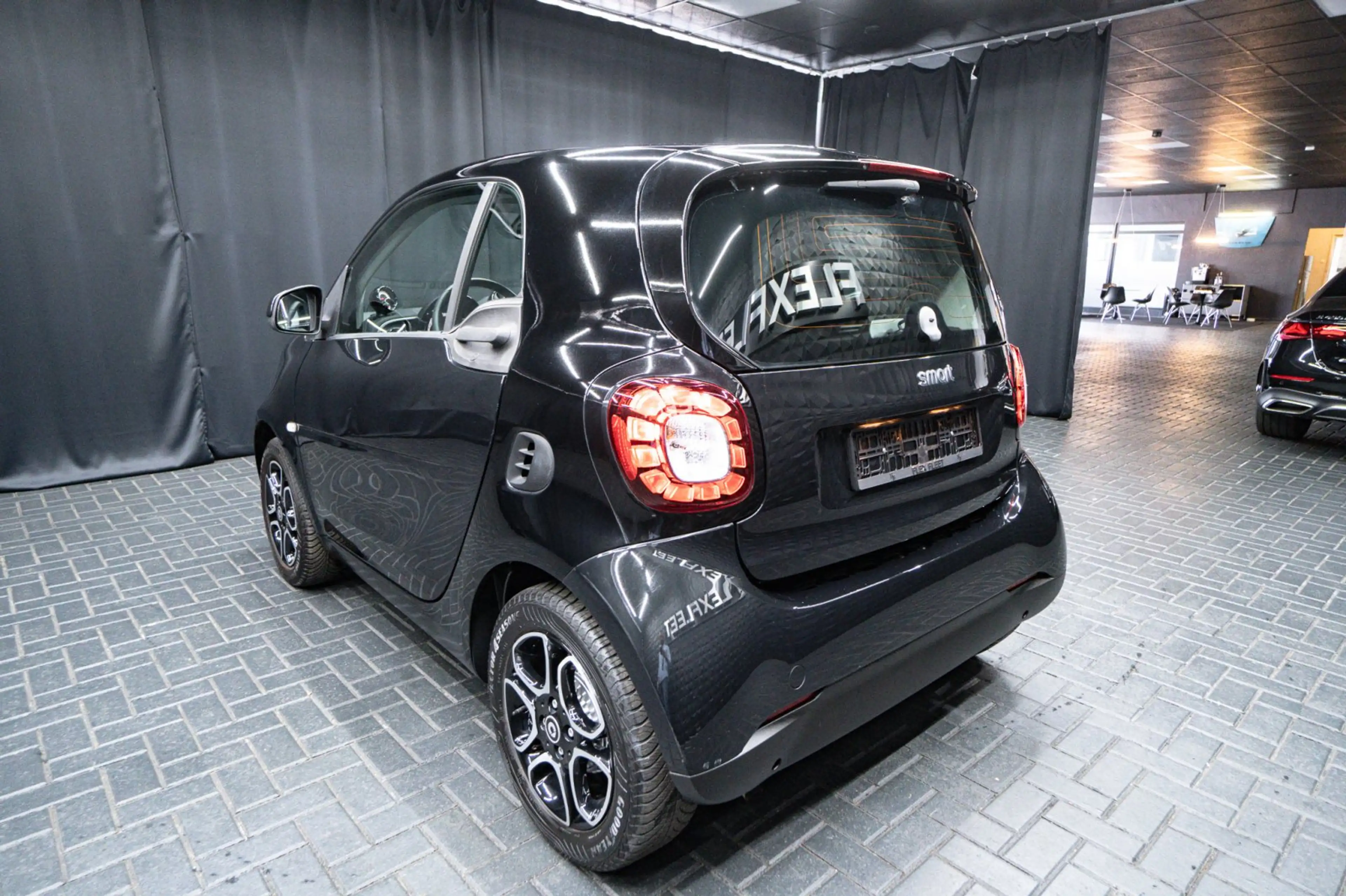 smart forTwo turbo Coupe Leder Pano LED  prime — photo 10